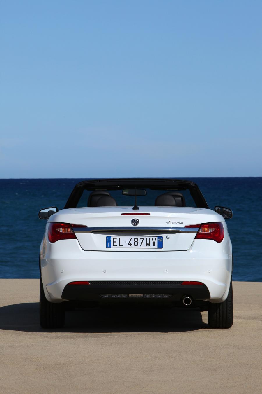  Lancia Flavia Convertible 2012 года  (фото 36 из 92)
